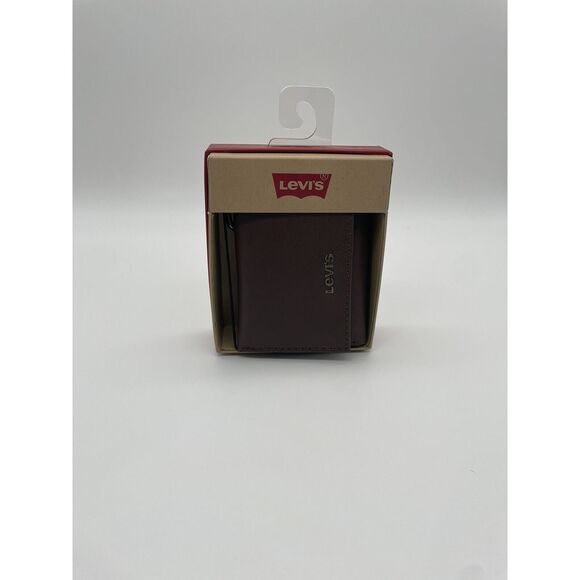 Levis Leather Trifold Wallet Mens Brown RFID Protection 6 Slots w/ Hook MSRP $36 - Picture 1 of 7